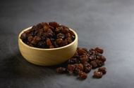 Munakka Raisins are also used in traditional Ayurvedic medicine to promote overall health and well-being (Image by Jcomp on Freepik)